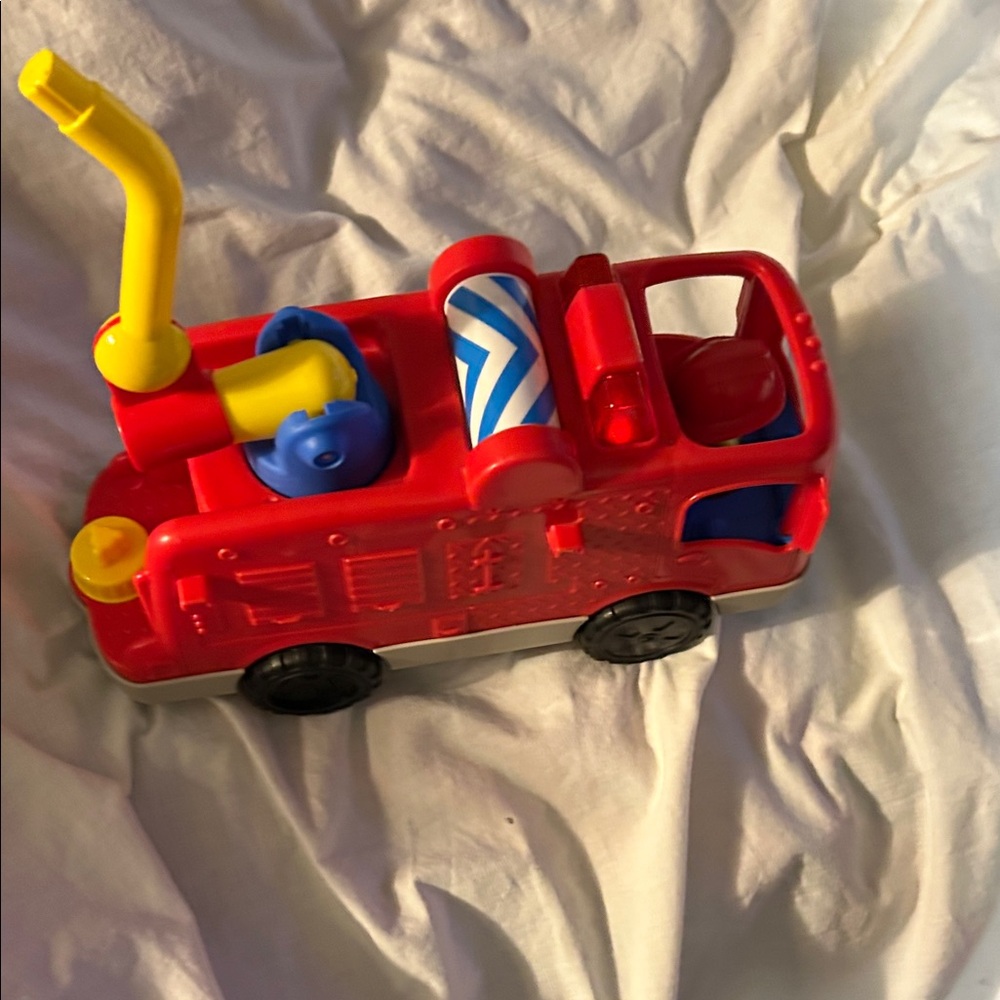 Fisher Price little people fire truck w/ hose , firefighter,boy